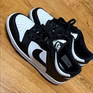 Nike Panda Dunks